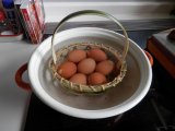 画像: 竹茹で卵かご大